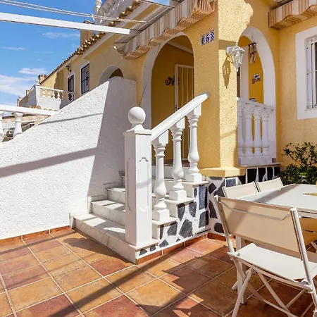Holiday home Pet Friendly In With Wifi